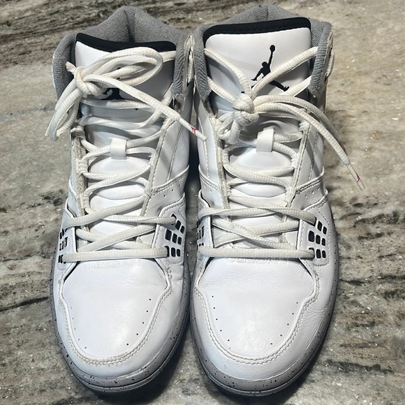 Air Jordan - Picture 2 of 9